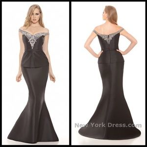 Eleni Elias M113 Black Mermaid Gown. Size 2.